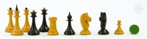 Chessmen Queen Gambit, boxwood/ebonised
