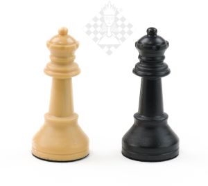 2 queens for chessmen MF9701