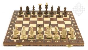 boxed chess set "Consul"